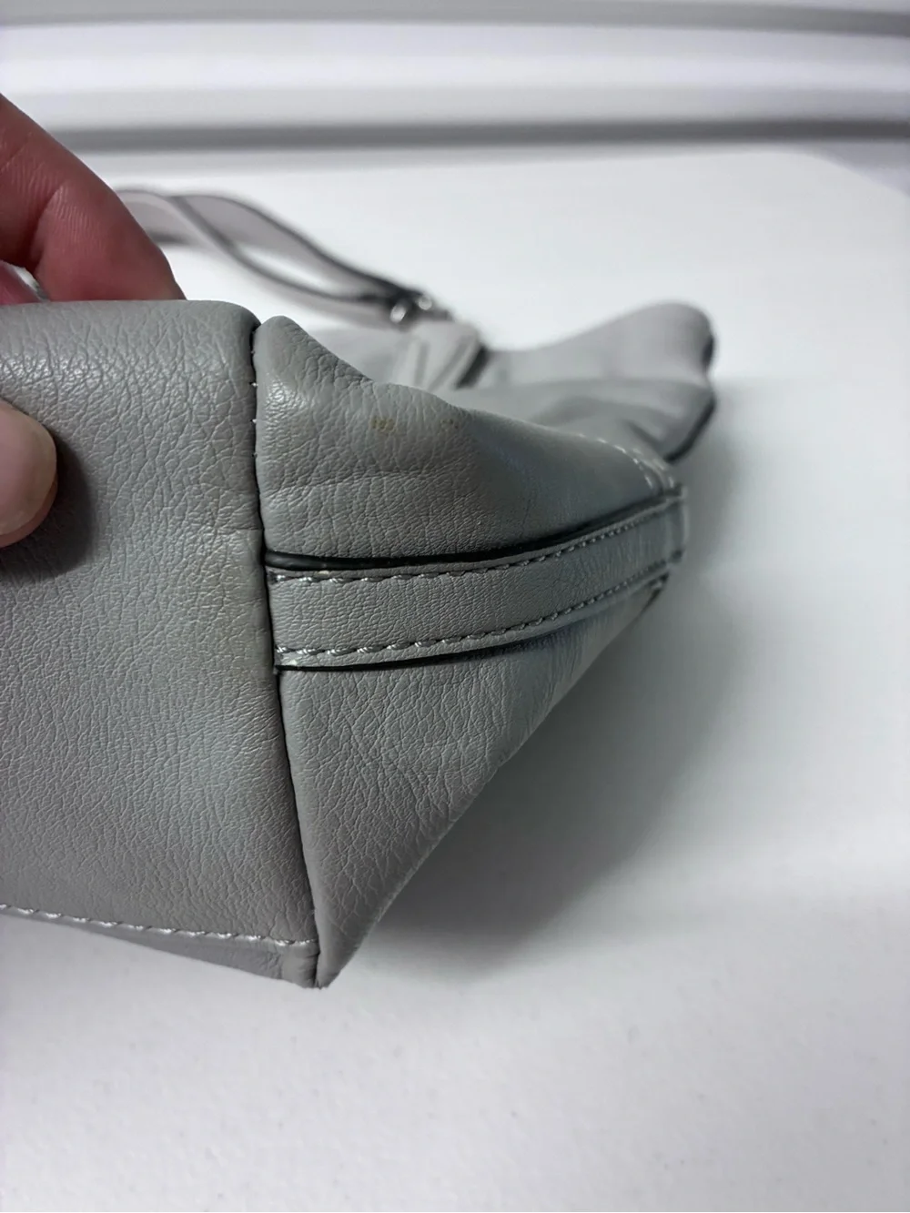 VS  Gray Vegan Leather Tote with Chain-Link Straps
